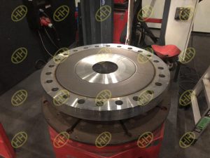Nicked alloy cladding flanges 825 alloy material weld overlay on the base material ASTM A335 P11