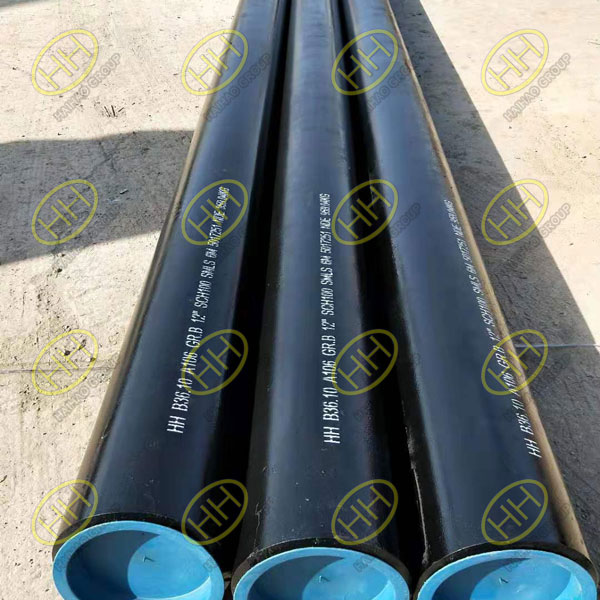 Seamless steel pipes are being shipped to Nigeria