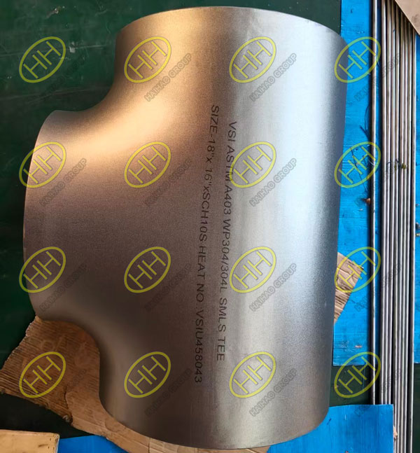 Seamless stainless steel reducing tee ASTM A403 WP304 shipped to India